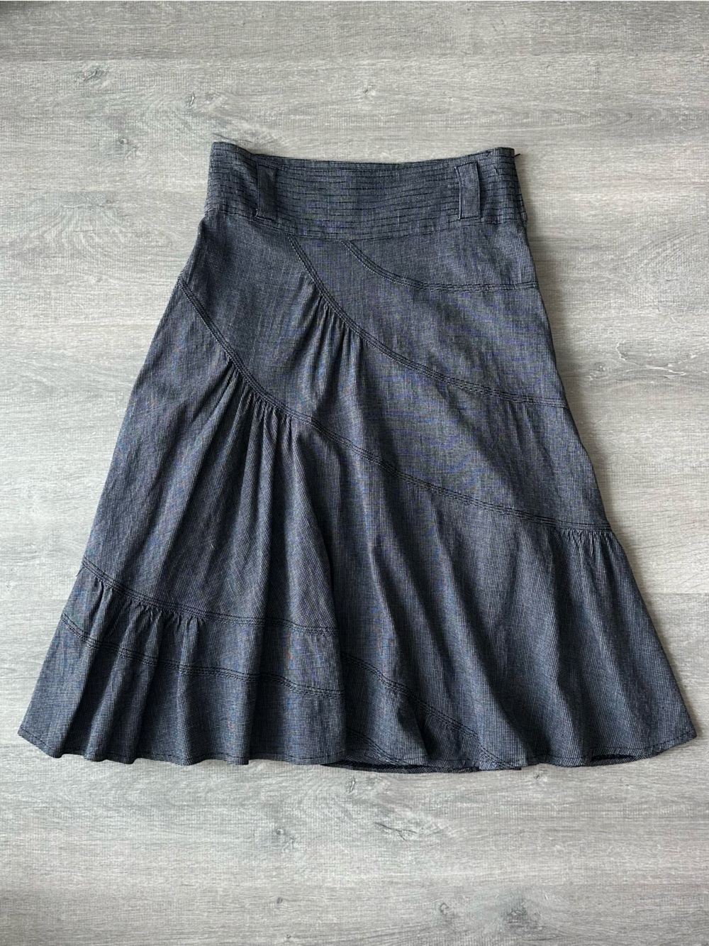 Le chateau black and Dark Gray checkered Tiered Skirt